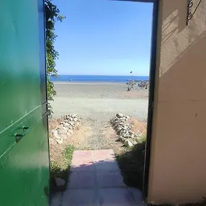 Benajarafe, Apartamento En La Playa Vélez